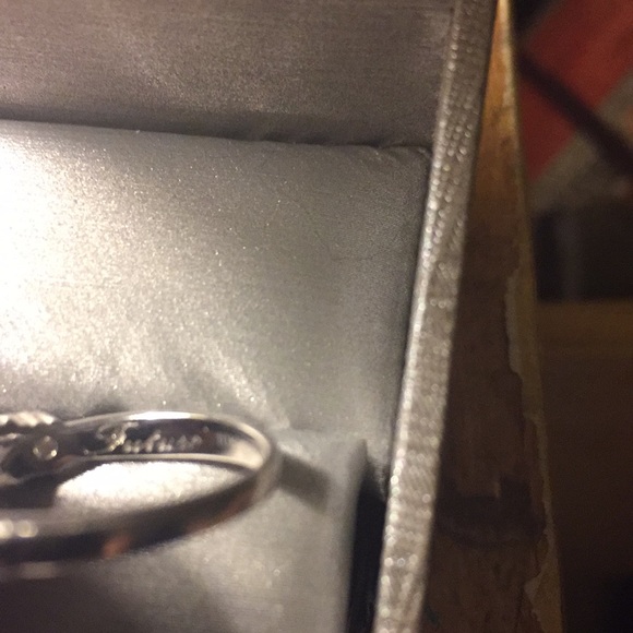 Ring - Picture 4 of 6